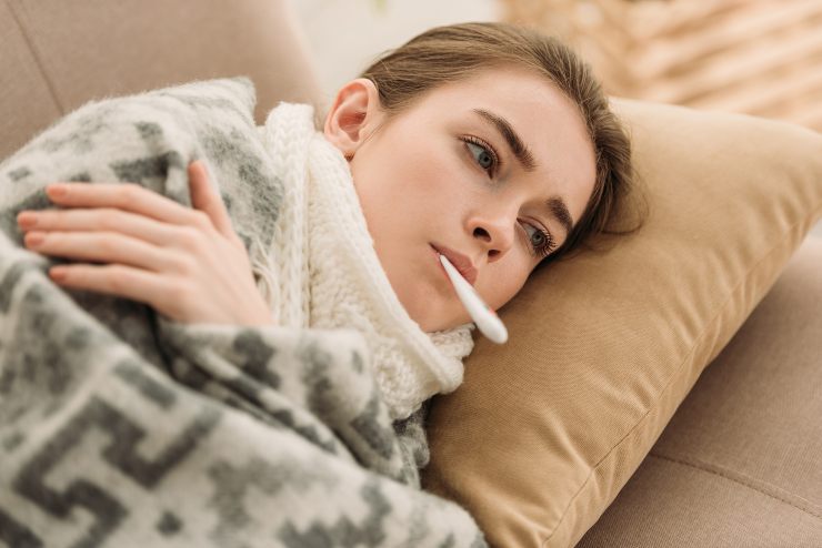 Donna con influenza - Fonte AdobeStock