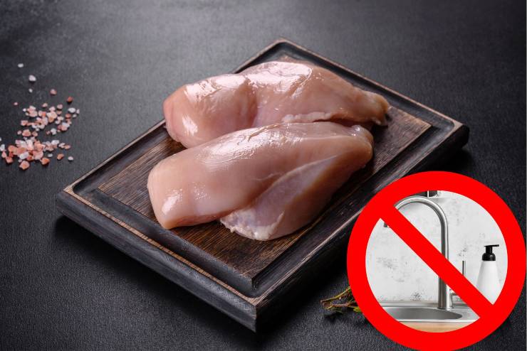 Non lavare il pollo crudo - Fonte AdobeStock