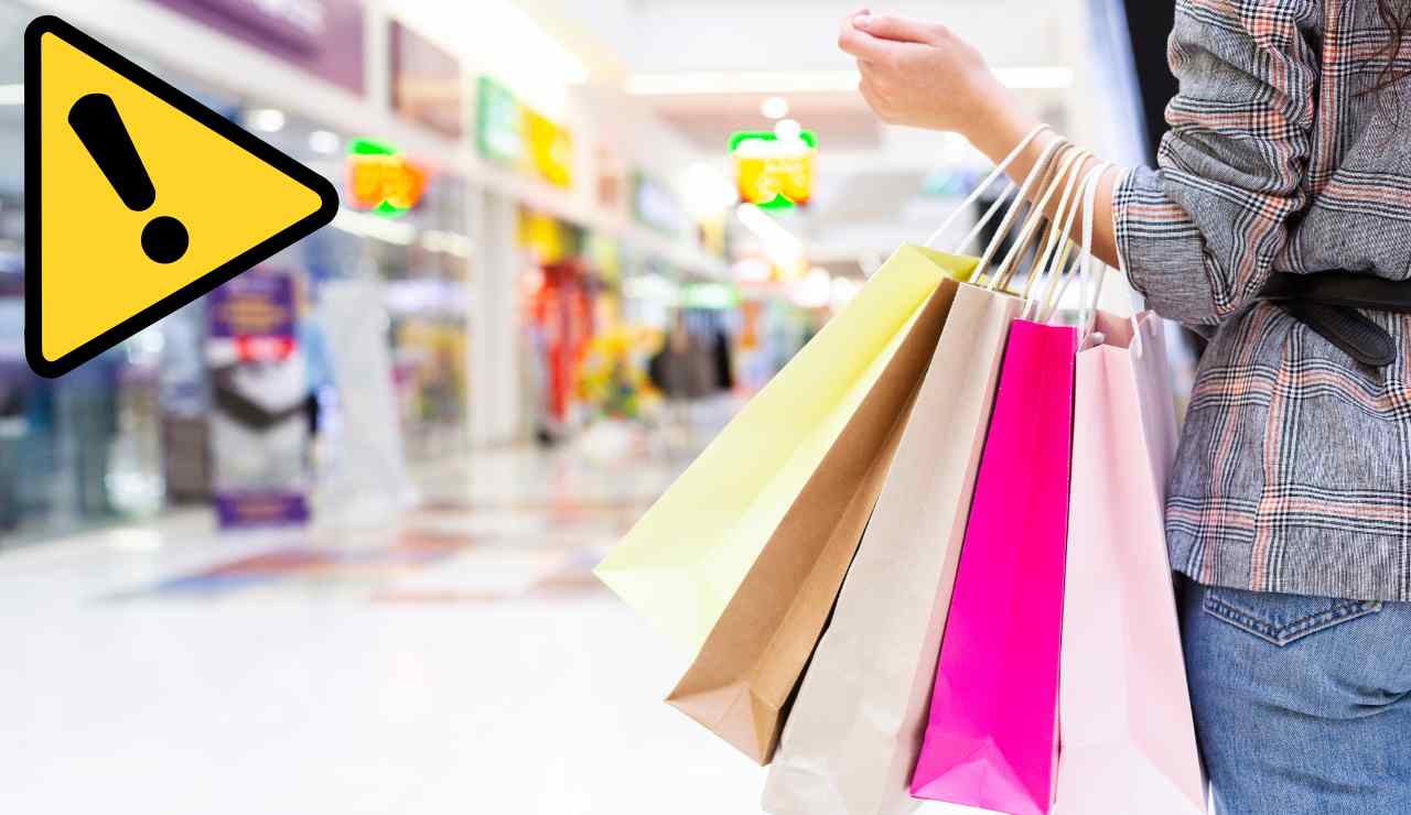 Attenzione allo shopping compulsivo - Fonte AdobeStock