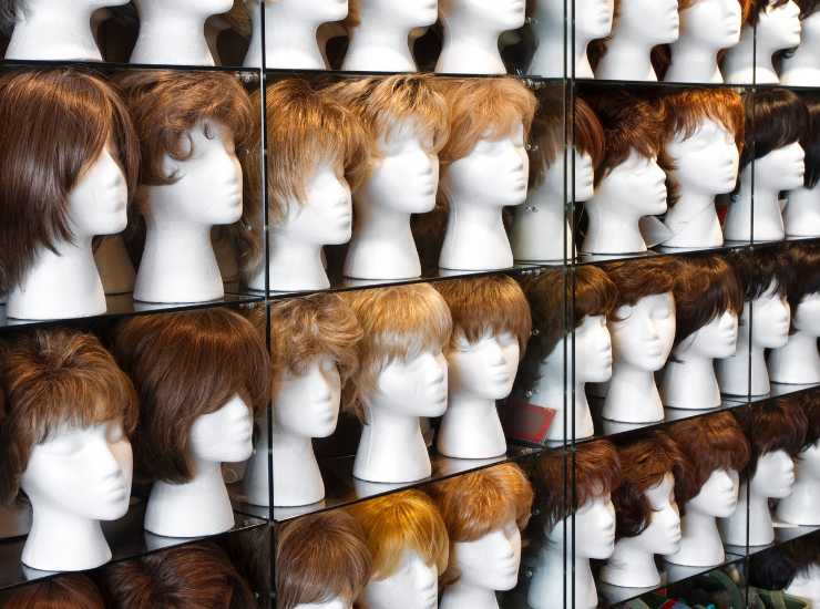Banca delle parrucche - Fonte AdobeStock