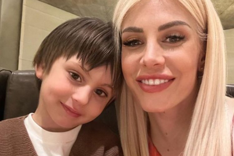 Paola Caruso con il suo bambino | Fonte: Instagram