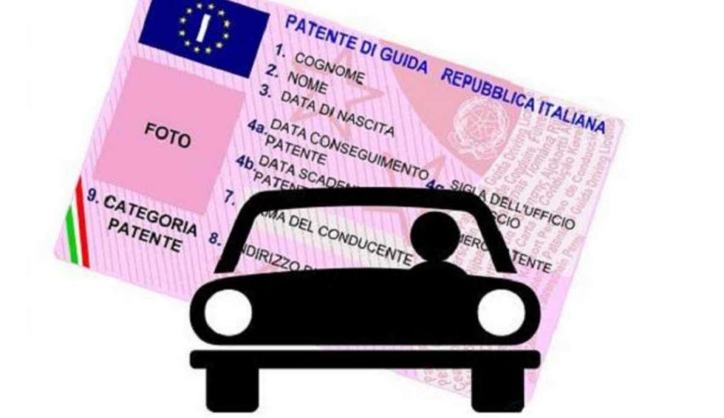 Hai controllato la patente? Se é scaduta e ti beccano sono guai