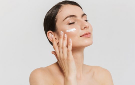 Skincare: tutti i passi da fare | Fonte: Canva